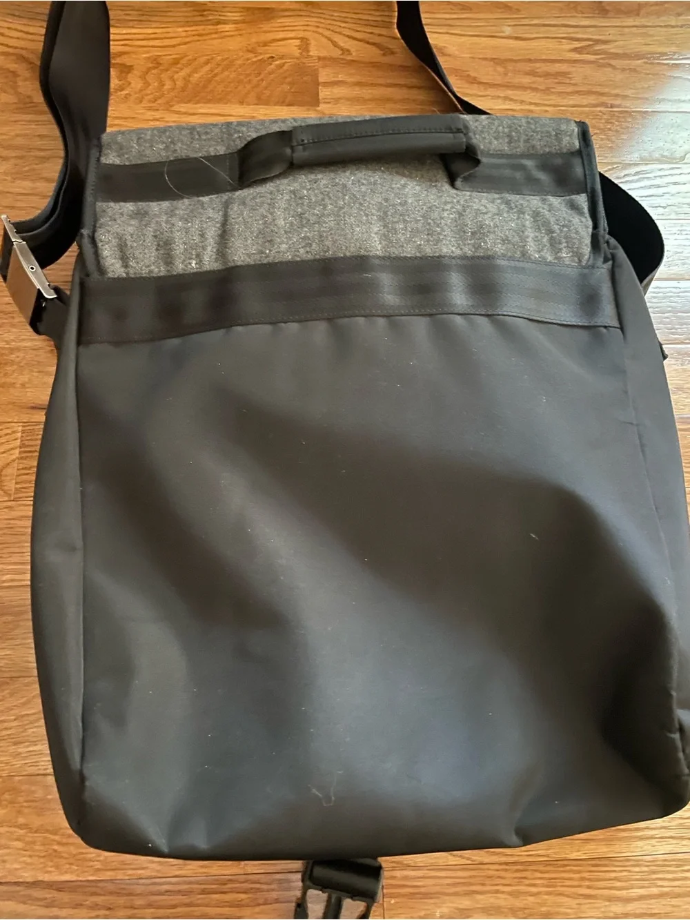 Kangol Wool DJ Bag Black Messenger Bag with Gray Flap Flaw